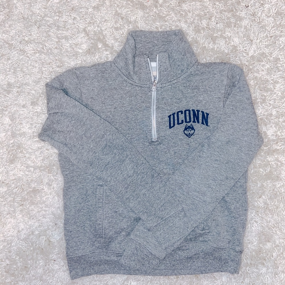 UConn quarter zip